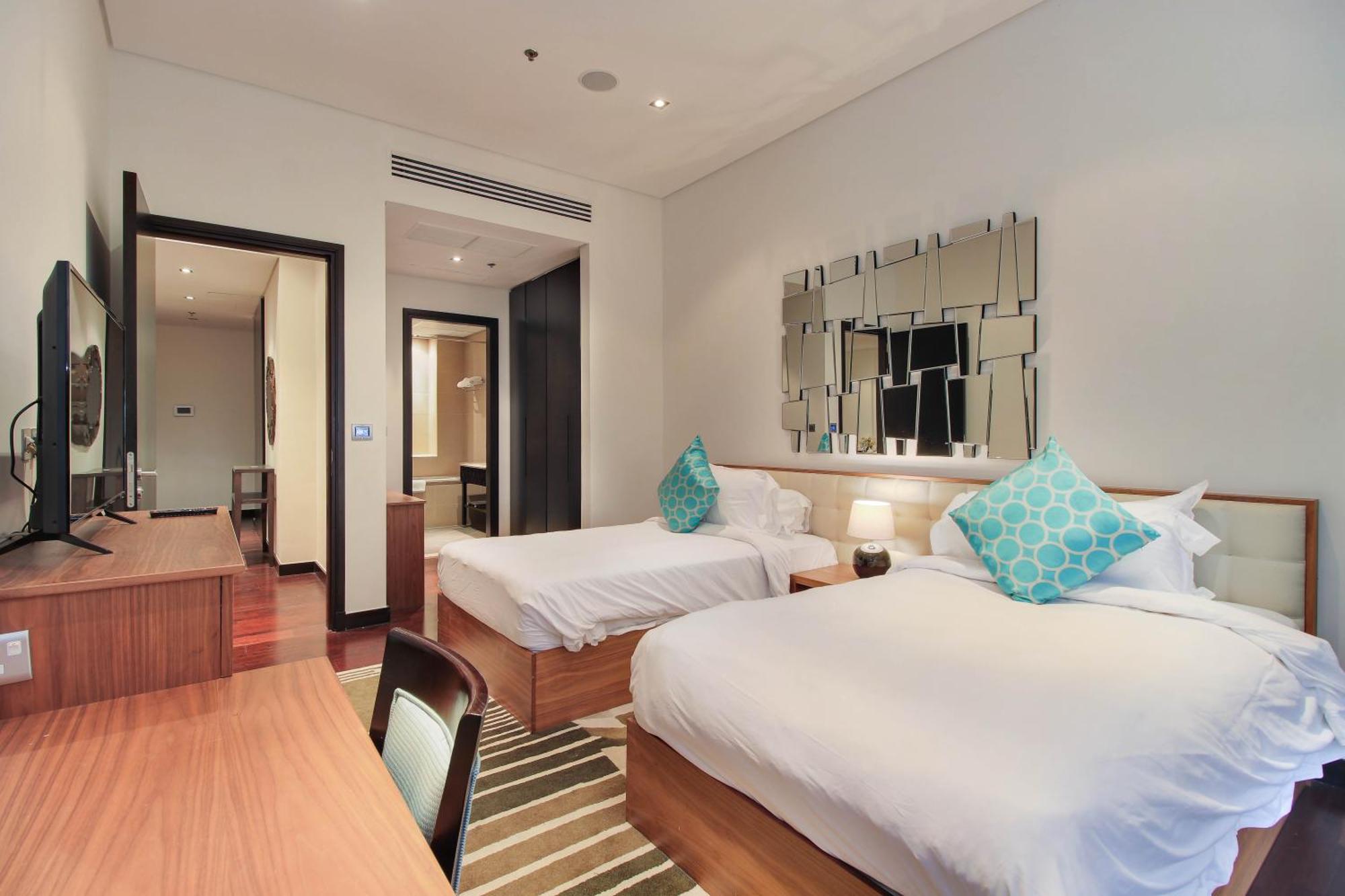 Luxe Getaways Royal Amwaj Palm Jumeirah Resort Apartment Holiday Home Дубай Экстерьер фото