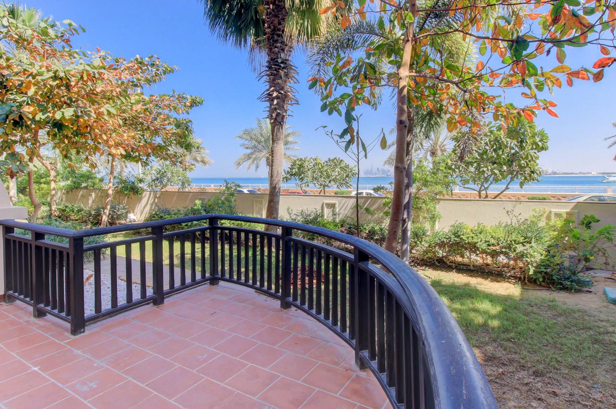 Luxe Getaways Royal Amwaj Palm Jumeirah Resort Apartment Holiday Home Дубай Экстерьер фото